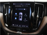クイックコントロールビューでは、ヘッドレストの格納など車両の一部の機能に素早く簡単にアクセスできます。
