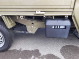 車両右側 バッテリー