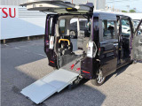 当社はピットがあり整備士も常駐してますので納車前整備・車検整備もお任せ下さい。