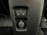 運転席と助手席にシートヒーターもついてます!