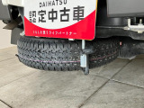 納車後もお客様の快適なカーライフをしっかりサポートさせていただきます!滋賀県内に13か所ある滋賀ダイハツの店舗にはサービス工場が併設されておりますので、アフターフォローも安心です!