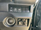 運転席の右側にあるスイッチ関係です。
