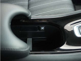 ◆ドリンクホルダー◆手の届きやすい場所にドリンクホルダーがあり、とても便利です。