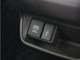 12V電源ソケット、USB接続端子!使いやすい場所に!装備が充実しています♪