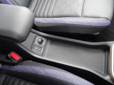 MINI認定中古車 車両本体価格に保証も含まれております!BMW認定中古車ですのでご安心くださいませ!