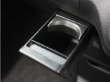 ◆ドリンクホルダー◆手の届きやすい場所にドリンクホルダーがあり、とても便利です。