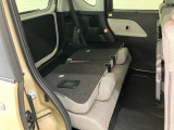 お客様にぴったりなおクルマをお選びいただけますように様々な展示車をご用意致しております!ダイハツの軽自動車だけではなく、他メーカー車やコンパクトカー・ミニバンなども数多く取り揃えております!
