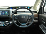 ◆Honda SENSING◆先進の安全運転支援機能で、さまざまなシーンで運転をサポート!システムが運転中のヒヤリハット回避を支援します。
