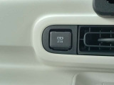 インパネにUSBソケットが1口ございます。