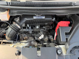 チェーン駆動の、4気筒DOHCターボエンジンです。