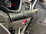ホンダセンシング装着車となっております。衝突軽減ブレーキ、誤発進抑制機能、歩行者事故低減ステアリング、路外逸脱抑制機能、アダプティブクルーズコントロール、車線維持支援システム他、安全運転を幅広く支援。