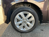ご購入後に万が一の修理の際は、隣接する新車拠点の工場にて熟練整備士により整備いたします。