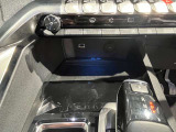 USBも接続できます。