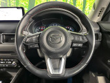 【純正革巻きステアリング】上質な革を使用することで、手にしっかり馴染みとても運転しやすいハンドルです♪