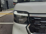 暗い道でも明るいライトでサクサク運転できますよ!