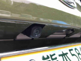 バックカメラで車庫入れラクラク♪♪
