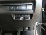 ETC車載器付きです。高速道路の料金所もスムーズに通過できます。※セットアップ費用は別途必要です。