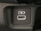 充電用USBジャックを装備!