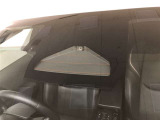 《Toyota Safety Sense》ミリ波レーダーと単眼カメラを併用した「2種類の目」でクルマや歩行者などを認識。個々の安全技術やシステムを連携させ、様々なシーンでドライバーをサポートします!
