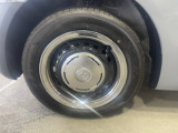 走行少ない当社元展示車!ナビ等装備充実しています♪