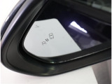 後ろから来たお車をランプでお知らせブラインドスポットモニター装備です☆彡