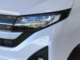 ☆オートライト機能☆車外の明るさに応じて自動的にヘッドランプを点灯・消灯。夕暮れ時やトンネルなどで役立ちます!
