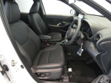 パワーシート搭載。微妙な調整が手軽にでき、最適なポジションで運転することが可能です。