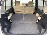 普段のお買い物や通勤、送迎等に十分な荷室スペースを確保しております。セカンドシートを倒すと、大きな荷物の積載も可能です♪
