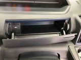 新車・中古車の販売だけでなく、メンテナンス(点検、車検、修理)、部品販売、レンタリース、JAF取扱い、損保(自動車保険) 各種保険代理店保険の加入などお車に関することに対応しております。