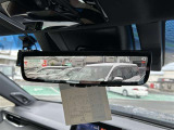 デジタルインナーミラー搭載ですので、後部座席の乗車人員が多い時や、高さのある荷物を搭載していても視界確保が容易に行えます。