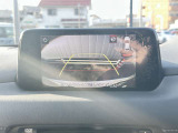 バックモニターもついているので、バック駐車も安心です♪