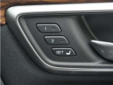 【ドライビングポジションシステム】Hondaスマートキー、DRIVER1・DRIVER2のそれぞれにシート位置を記憶でき、乗車時に使用キーを判別して自動で調整を行います。