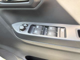 運転席の窓操作スイッチ関係です。