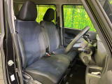 運転席シート廻りは使用感も少なく、良好な状態となっています。丁寧に使われていたことがよくわかりますね。