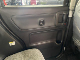 軽の看板が目印です!届出済 未使用車をお探しの方はこちらの看板を目印にお越しください。※似たような看板のお店がございますのでお間違えのないようご注意ください。
