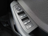遠方のお客様大歓迎です。お気軽にお問い合わせ下さいませ。全国各BMW正規販売店で保証サービスを受けられるようご納車させて頂きますますのでご安心下さいませ!