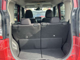 【トランク】広々と荷物もたくさん入ります。