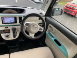 ☆内外装クリーニング☆車の隅々まで徹底的にクリーニングを行っておりますので内外装ともに綺麗な状態でご納車いたします!
