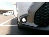 LEDフォグランプ付き。悪天候時にヘッドランプの明かりを補助。優れた安全性の確保に寄与します。
