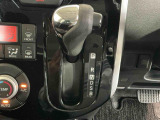 リーズナブル料金で、納車後から切れ目なく一般保証が延長される人気のオプションとなります。初登録月から3年又は累計走行距離6万キロ経過後から5年10万キロまで一般保証に準じて保証いたします。