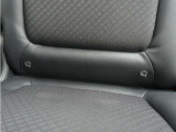 ◆ISOFIX◆シートベルトいらずでチャイルドシートと固定金具を連結するだけでガッチリ固定できます。