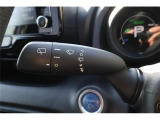 パーキングセンサー付で、車庫入れも駐車もラクラクです。
