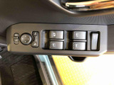 パワーウィンドウつきで窓の開閉もラクラク♪更に電動格納ドアミラー付!