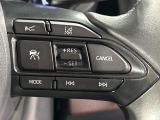 【レーダークルーズコントロール】高速道路での長距離走行が楽に!!自動で速度を保つクルーズコントロールが、衝突軽減システムと連携し、前方の車両を感知して車間を保つように速度調節してくれます!!