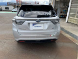 バックカメラが付いているので後方確認が非常にしやすいです。今や運転初心者も熟練者も必須装備!ついていて損はないですね♪