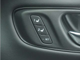 【ドライビングポジションシステム】Hondaスマートキー、DRIVER1・DRIVER2のそれぞれにシート位置を記憶でき、乗車時に使用キーを判別して自動で調整を行います。