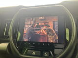 停車中にテレビや動画を楽しめる機能です。休憩時間などにリラックスできます。旅の疲れを癒す、便利な装備です。