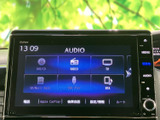 お好みの音楽やラジオを、鮮明な画面で楽しめます。Apple CarPlayにも対応し、スマートフォン連携も可能です。ドライブのお供に、充実のエンターテイメントを。