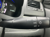 操作感も良好で、安全な運転をサポート。視認性の高いウインカー表示も装備されています。安心して車線変更や右左折をおこなえます。