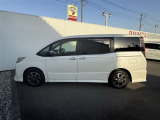 ご購入いただいた車両は、ご納車前に、しっかり点検・整備してからの、ご納車になります。点検箇所は、エンジンオイル交換・ワイパーゴム・ブレーキ点検・調整・その他を確認のうえ、ご納車いたします。